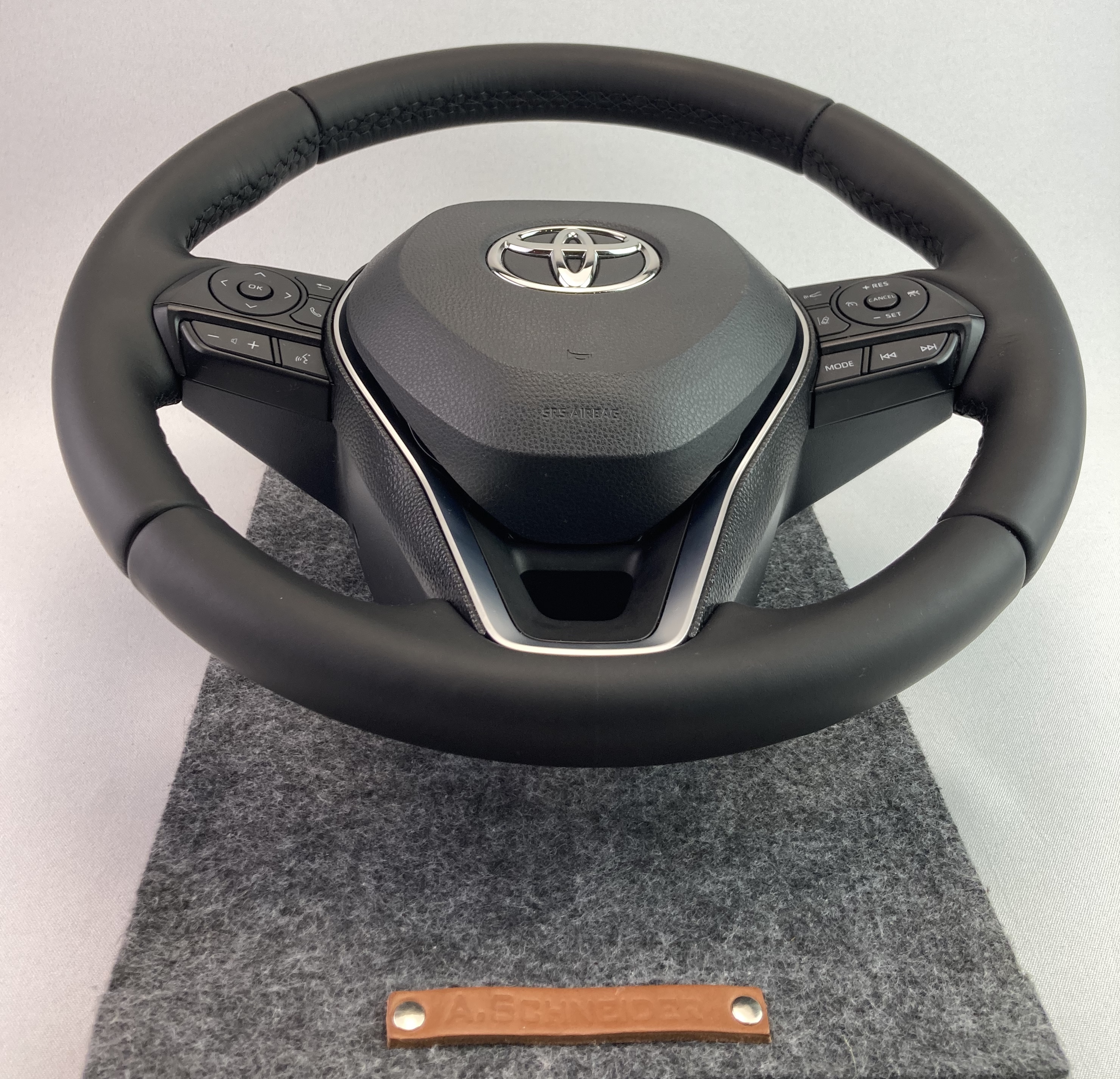 TOYOTA RAV4 2019