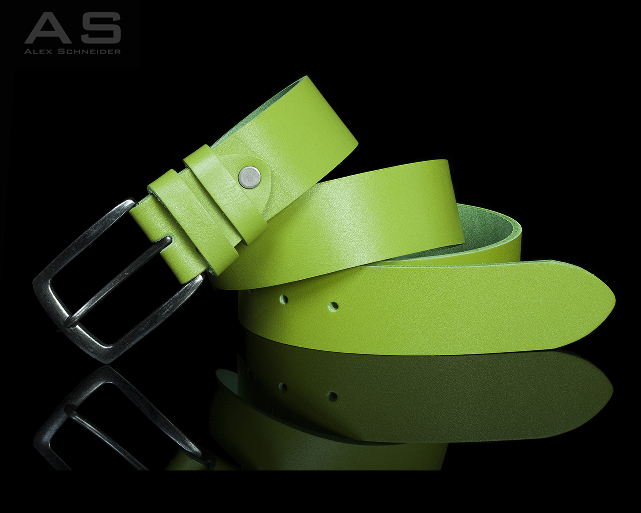 Unique color belt Greenery